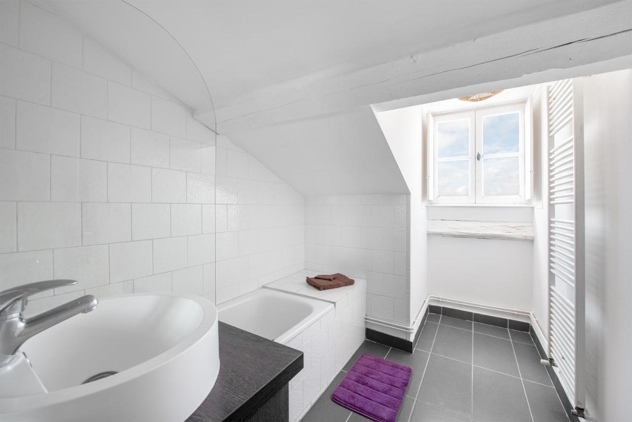 Charmand Duplex Avec Vue Sur La Cite & Les Toits Apartment Carcassonne Luaran gambar