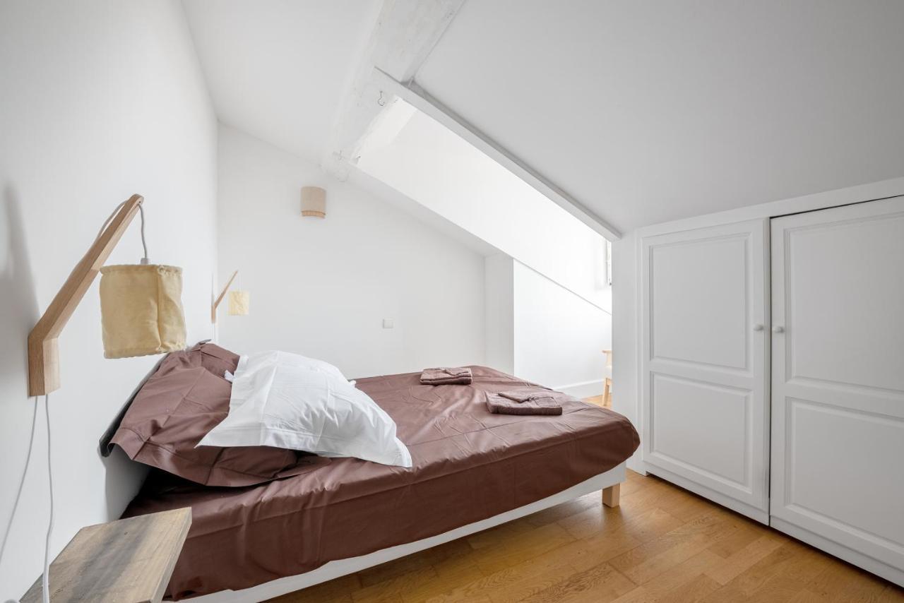 Charmand Duplex Avec Vue Sur La Cite & Les Toits Apartment Carcassonne Luaran gambar