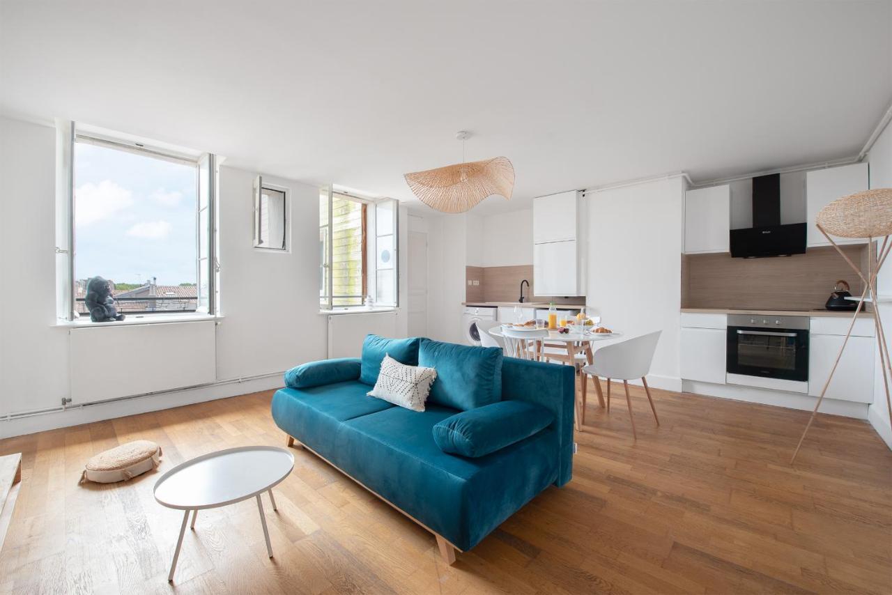 Charmand Duplex Avec Vue Sur La Cite & Les Toits Apartment Carcassonne Luaran gambar