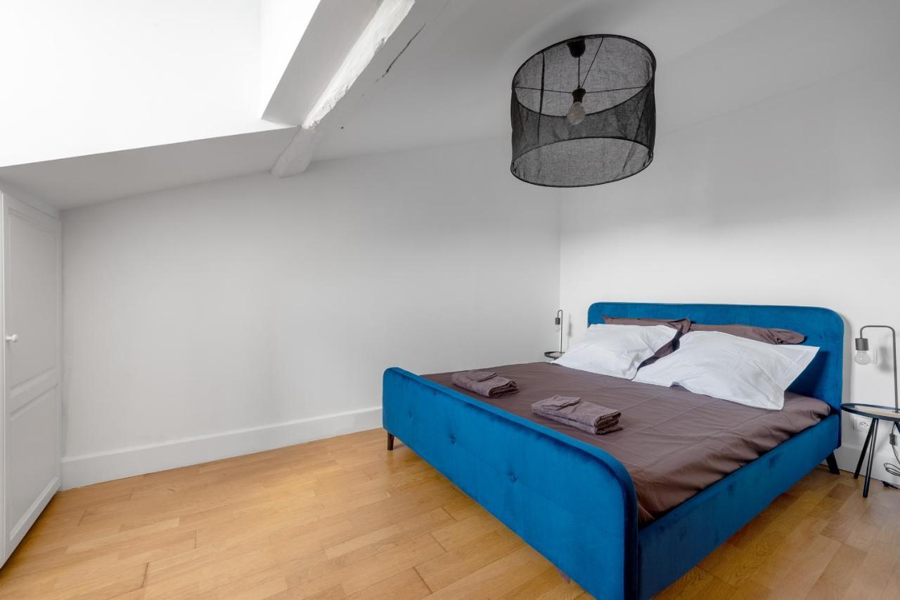 Charmand Duplex Avec Vue Sur La Cite & Les Toits Apartment Carcassonne Luaran gambar